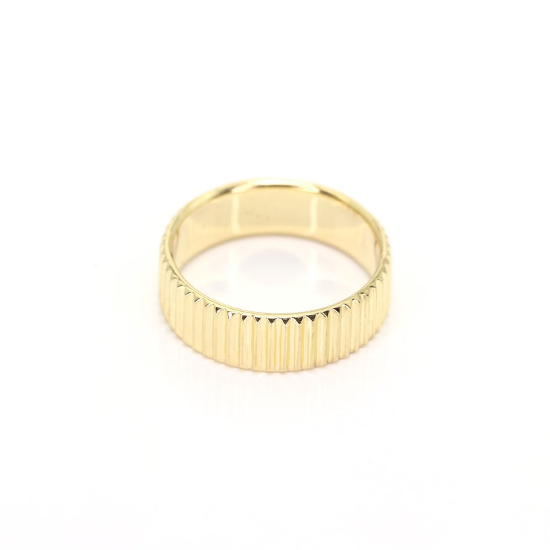 14k Vertical Lines Band 5.2MM Geometric Band Vertical Grooves Real Gold Band Vintage Ring Rose Gold Ribbed Ring Stackable Ring 14k Yellow Gold