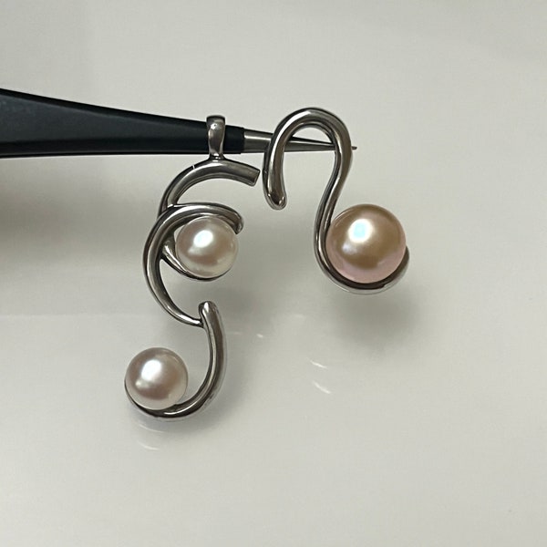Vintage Simple Curves Pearl Silver Pendant White Blush Hue Unique Charm Baroque Renaissance Classic Necklace Bracelet 925 Elegant Minimal