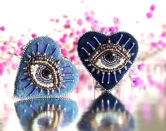 Broche de mal de ojo para mujer, broche de corazón con ojo bordado a mano, joyería, broche de talismán protector para el ojo