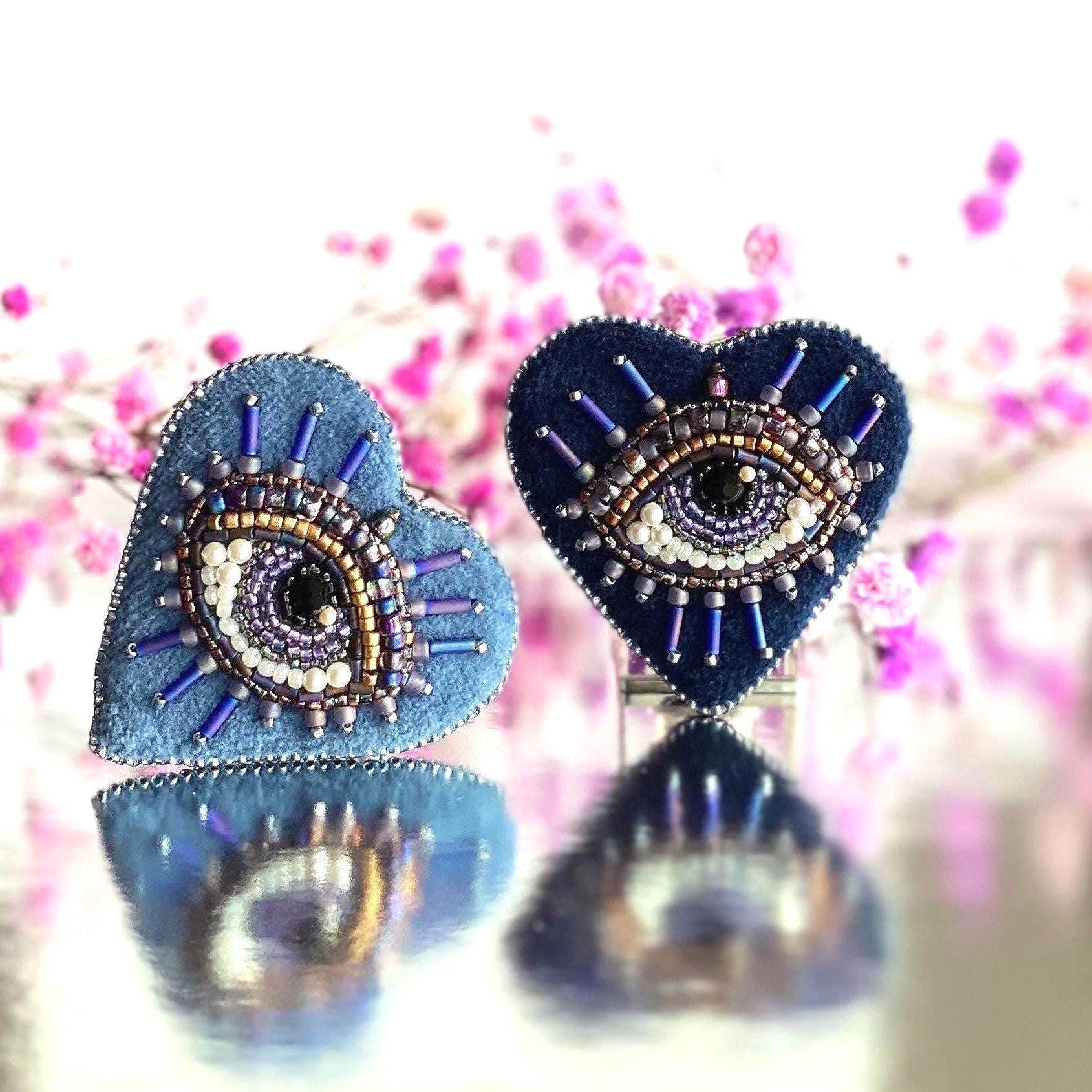 Evil Eye Brooch for Woman Embroidered Eye Heart Pin Brooch