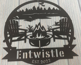 Cartel de camping, nombre de cartel de camping personalizado, regalo de camping personalizado, decoración al aire libre, cartel de pozo de fuego, cartel de fogata, cartel de caravana, cartel de cabina