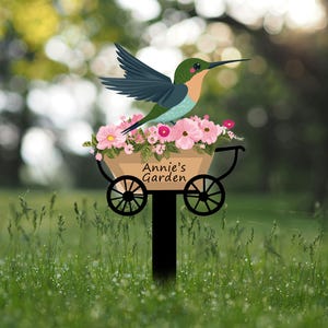 Personalized Garden Name Sign,Custom Hummingbird Metal Garden Sign,Bird with Stakes Garden Sign,Gardening Gift,Outdoor Decor,Lawn Signs