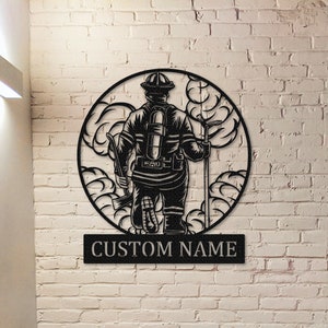 Personalisierte Feuerwehrmann Metall Zeichen,Feuerwehrmann Wandkunst, Feuerwehrmann Wanddekor,Feuerwehr Geschenk,Ersthelfer Geschenk,Feuerwehr Monogramm
