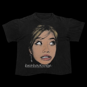 Beabadoobee T-Shirt - BEABADOOBEE Rare T-Shirt - Beabadoobee Vintage T-Shirt - Beatopia T-Shirt