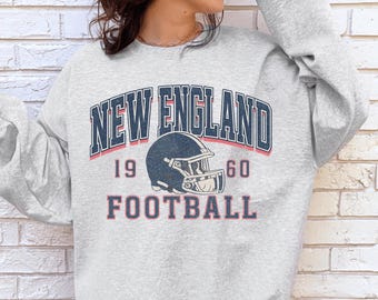 Vintage New England Football Shirt and Sweatshirt, Distressed 1960 Game Day Sweatshirt, Retro Varsity Sports Crewneck Sweatshirt