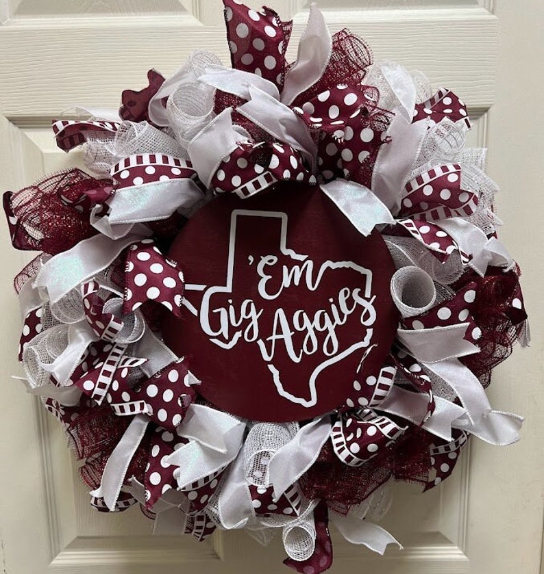 Texas A&M Aggies Wreath, Aggies, Gig Em, Whoop, College, Sports Fan ...