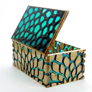 Necklace box made of epoxy and beech wood | Beautiful and Functional | handmade | Perfect for Jewelry and Trinkets |  Home Décor and Storage