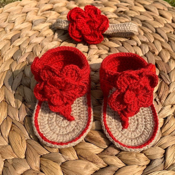 Sandales bébé fille, bandeaux bébé fille, sandales à fleurs, sandales au crochet, chaussures bébé au crochet, accessoire cheveux bébé, sandales, cadeau de shower de bébé