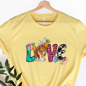Happy Easter Love Shirt, Easter Bunny Sweatshirt, Kids Easter Sweatshirt, Cute Easter Shirt, Easter Day Shirt, Easter Bunny Sweatshirt
