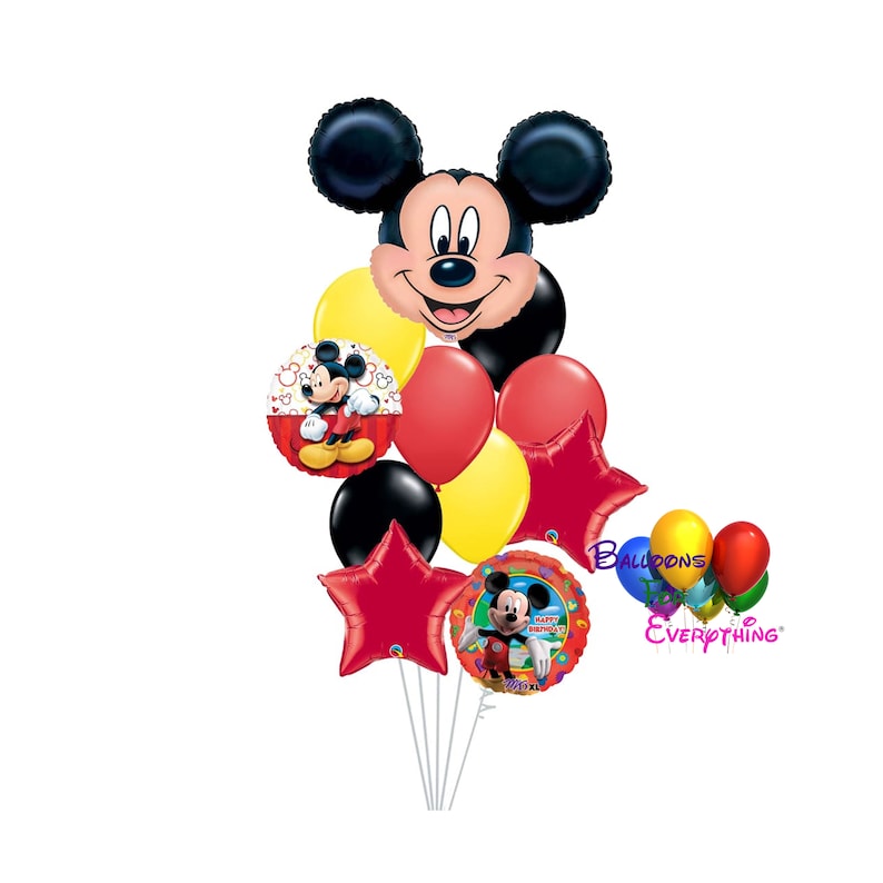 Puede incluir: Un ramo de globos con tem&aacute;tica de Mickey Mouse para una fiesta de cumplea&ntilde;os. Los globos son rojos, amarillos, negros y blancos. Los globos presentan la cara de Mickey Mouse, una caricatura de Mickey Mouse y las palabras "Feliz cumplea&ntilde;os".