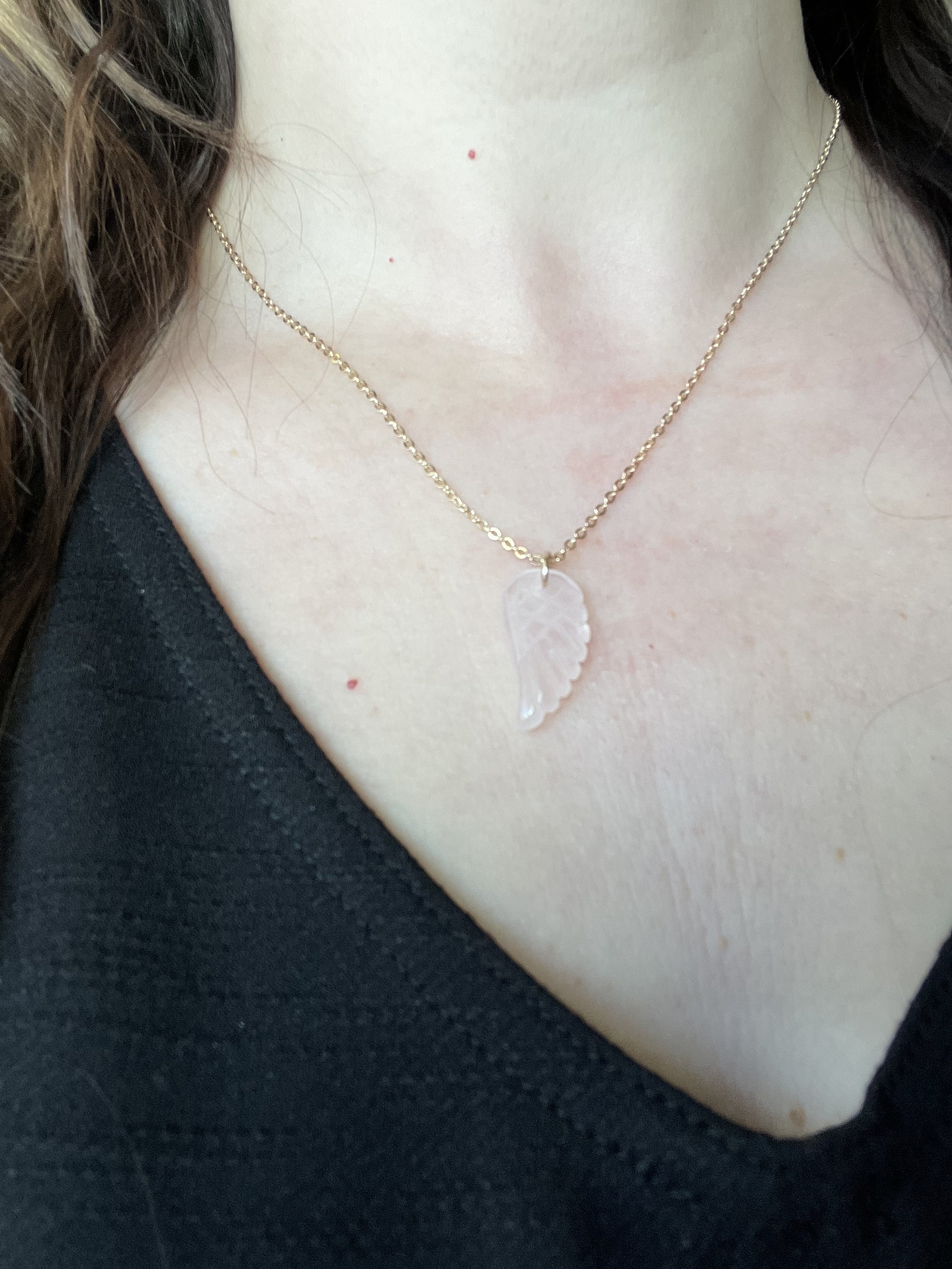 ネックレス・ペンダント wing bling 14k amante rose crystal necklace Rose Quartz Heart Crystal w/ Angel Wings - Rose Gold Pendant