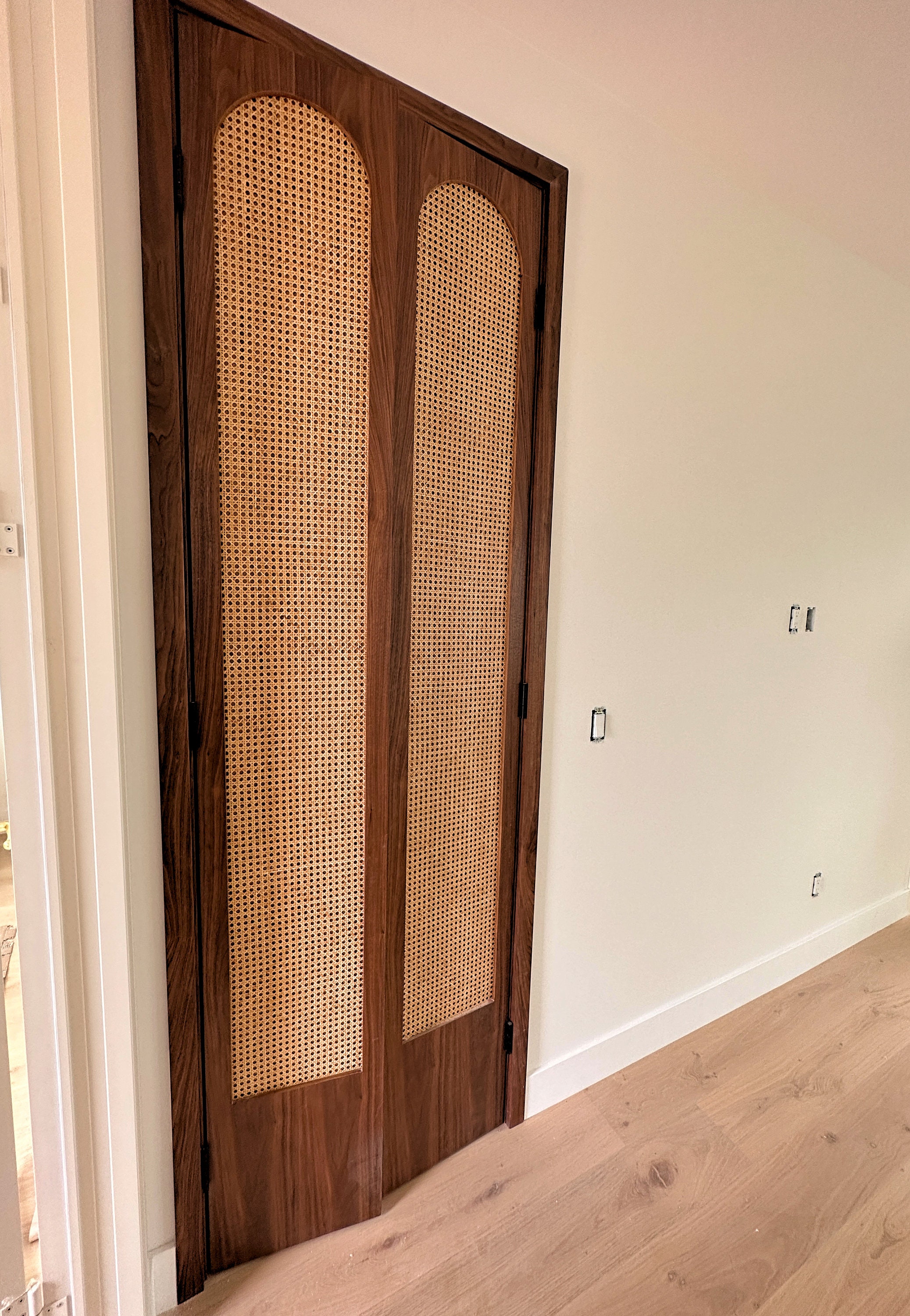 Rattan closet door deals