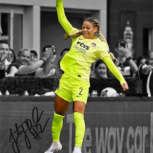 "Trinity Rodman Women's Fussball Superstar signiertes Foto Autogramm Druck Poster Wand Kunst Home Decor