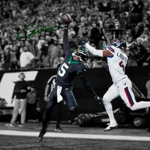 Garrett Wilson New York Jets Signed Photo Autograph Print Poster Wall Art Home Decor