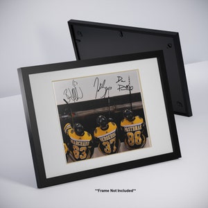 Patrice Bergeron Brad Marchand David Pastrnak Boston Bruins Signed Photo Autograph Print Poster Wall Art Home Decor image 4