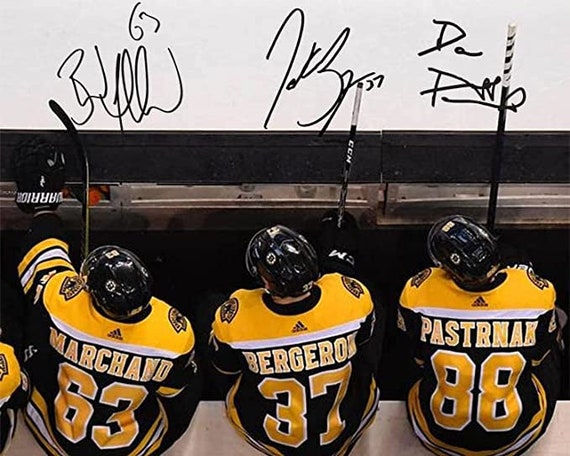 Patrice Bergeron Brad Marchand David Pastrnak Boston Bruins Signed Photo Autograph Print Poster Wall Art Home Decor