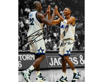 ◆NBAスーパースターSHAQシャキールオニール直筆サイン＆フィギュア珍品印刷物 シャキール・オニールとペニー・ハーダウェイの直筆サイン入り写真