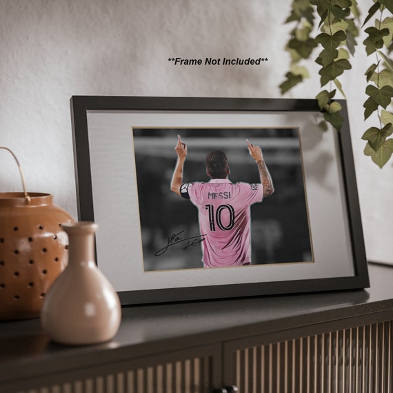 リオネル・メッシ ゴールセレブレーション サイン入り写真 サイン