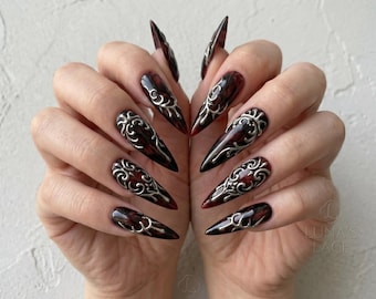 Gothic Stiletto Drücken Sie auf die Nägel | Schwarz Rot Barock Filigree Gel Set