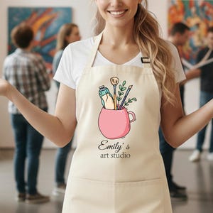 Personalized Painting Apron for Artists, Custom Art Studio Apron with Name, Painter Gift, Hobby Artist Smock, Palette or Brush Illustration