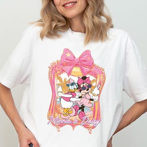 Coquette Minnie en Daisy Besties-shirt, Disney Summer Vibes-shirt, Disney World Girls Trip-shirt, Disneyland Besties zomervakantie shirt
