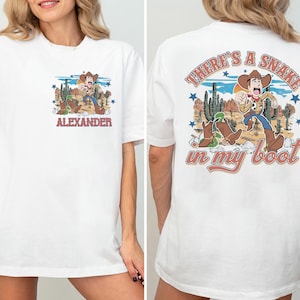 Sheriff Woody Shirt, Pixar Es ist eine Schlange in meinem Stiefel Shirt, benutzerdefinierte Toy Story Shirt, du hast einen Freund in mir T-Shirt, Disney Familien Reise T-Shirt