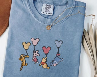 Koszulka z haftowanym misiem Original Classic Characters Comfort Colors®, koszulka z haftowanym misiem Magical Kingdom