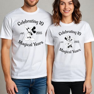 Disney feiert magische Jahre Shirt, Disney Jubiläum Passende Shirts, Mickey & Minnie Paar Shirt, Disney Flitterwochen Reise Shirt