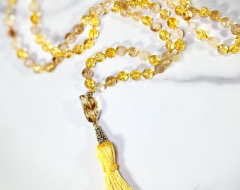 Goldene Citrin Kristall Mala, Traditionelle 108 Perlen Doppelt geknotete Gelbe Seide mit Seiden Quaste und Polierte Citrin Guru Perle, Gebetskette