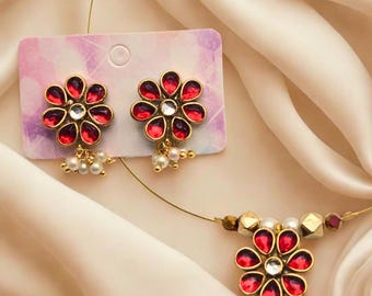 Floral Kundan Jewelry Set: Indian Necklace Earrings with Pearl Drops