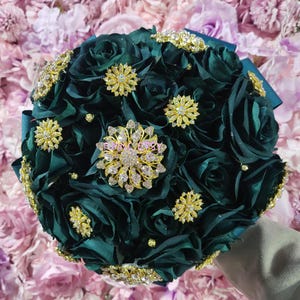 EMERALD GREEN BOUQUET Quinceanera