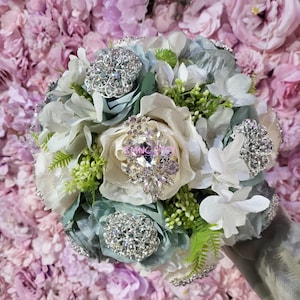 SAGE & IVORY Color BOUQUET Quinceanera