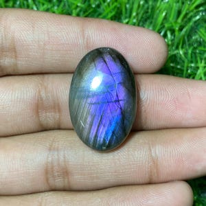 Cabochon ovale rare en labradorite de feu pourpre, parfait pour la fabrication de bijoux Labradorite de feu pourpre, poli à la main, beauté 100 % naturelle