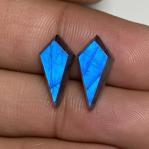 Kite Labradorite Gemstone: Blue Flashy Faceted Step Cut, 8x12-15x30mm