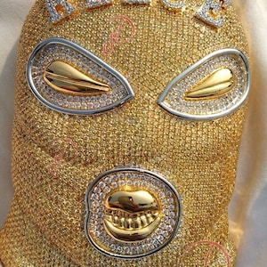 Colgante de oro amarillo con diseño de rapero, diseño de máscara de Goon, con letras, nombre y palabra, de moissanita, con diseño de dibujos animados de hip hop.