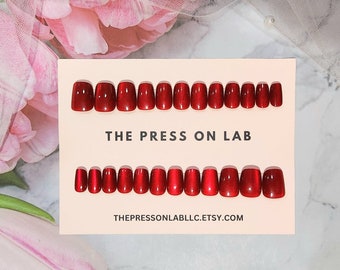 Red Cat Eye Press On Nails: Short Magnetic Reflective Fake Nails