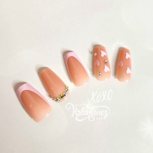 24 pcs Coffin Pink French Tips Heart Rhinestone Press on Nails, Cute Hearts Fake Nail, Glue On Nail, Pink Valentines Nails, Gift for Her