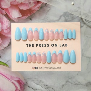 24 pcs Sky Blue Floral Almond Press On Nail, Flower Press On Nails, Blue French Nails, Fake Nail, Glue On Nail, Summer Nails, Gift For her