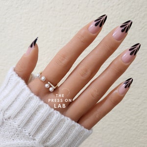 Almond Press On Nails: Black Leaf Pattern, Birthday Gift (24 pcs)