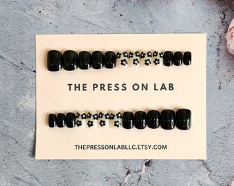 Black Flower Press On Nails: Short Square Floral Fake Nails