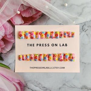 24 Pcs Square Colorful Flowers Press on Nails, Square Colorful Floral Fake Nail, Spring Nails, Summer nails, Cute Glue on Nail, Gift For her
