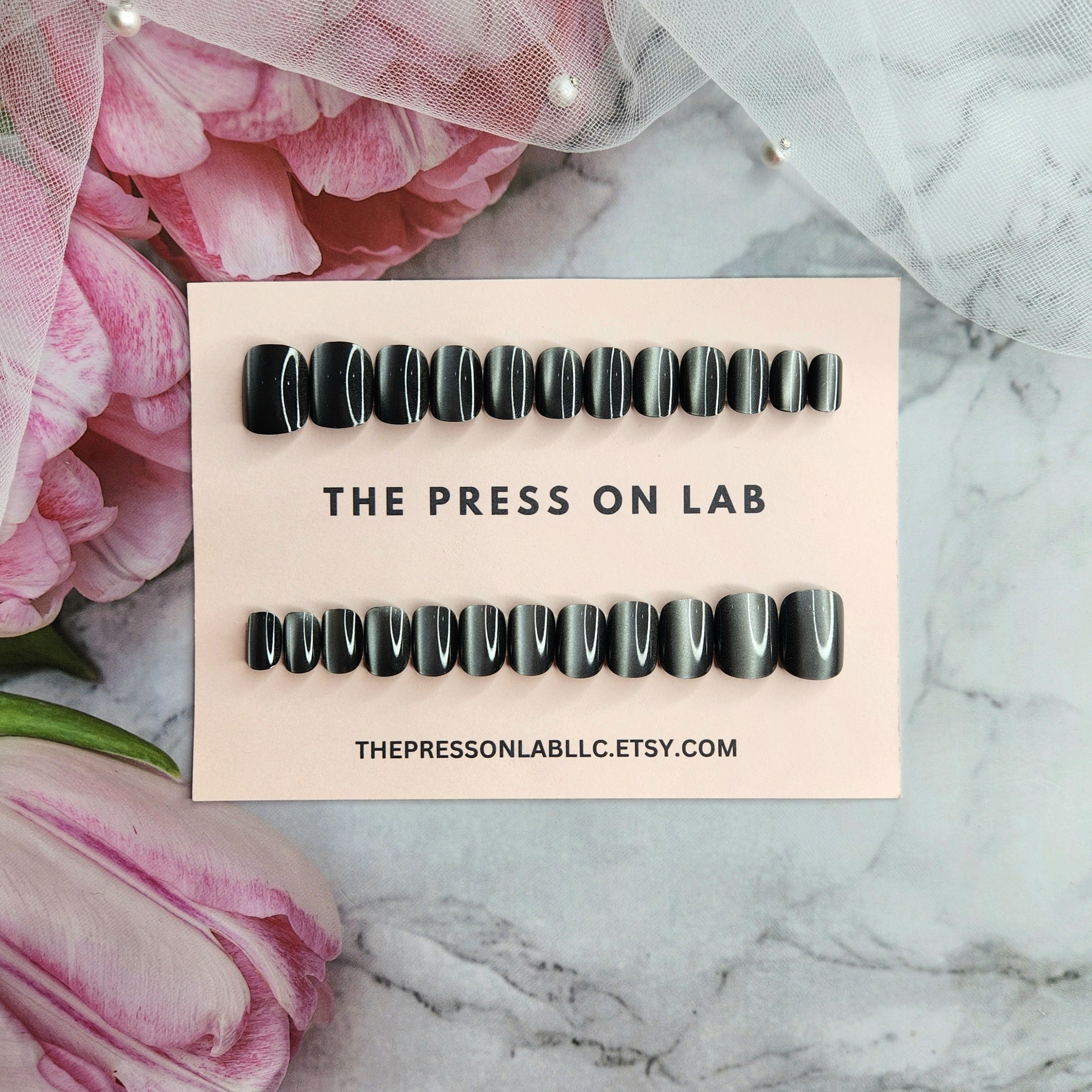 Short Square Dark Gray Cat Eye Press On Nails: Black Magnetic Reflective Fake Nails