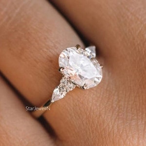 2 CT Oval Moissanite Engagement Ring Three Stone Ring Wedding Ring Oval Diamond Ring Bridal Ring Solitaire Ring Promise Ring Gift for Her