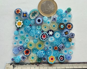30 g Murano Millefiori (30 g), blå mix. Handgjord av Effetre i Murano, Venedig.