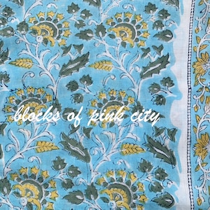 Tela de algodón estampada a mano con flores azules y amarillas, cortada a medida. Envío gratuito.