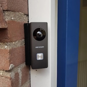 Hikvision DS-6003-WIP Angled Doorbell Mount