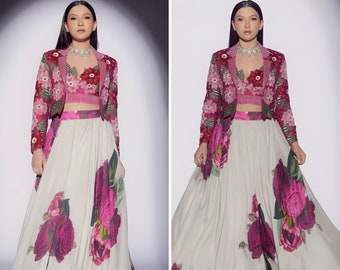 Choli Indowestern Lehenga rose fleur blanche avec veste, chemisier lehenga de designer de mariage Sabyasachi Banarasi, cadeau robe de soirée lehenga