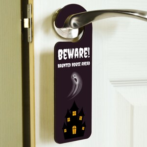 Beware Haunted House Ahead! - Plywood Door Handle Hanger – Spooky Halloween Theme (doorh-ha23-beware)