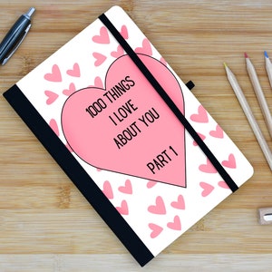 1000 cose che amo di te, parte 1 - Album per ritagli in carta a righe formato A5 - Elegante idea di San Valentino per coppie (notebook-kf23-aboutyou)