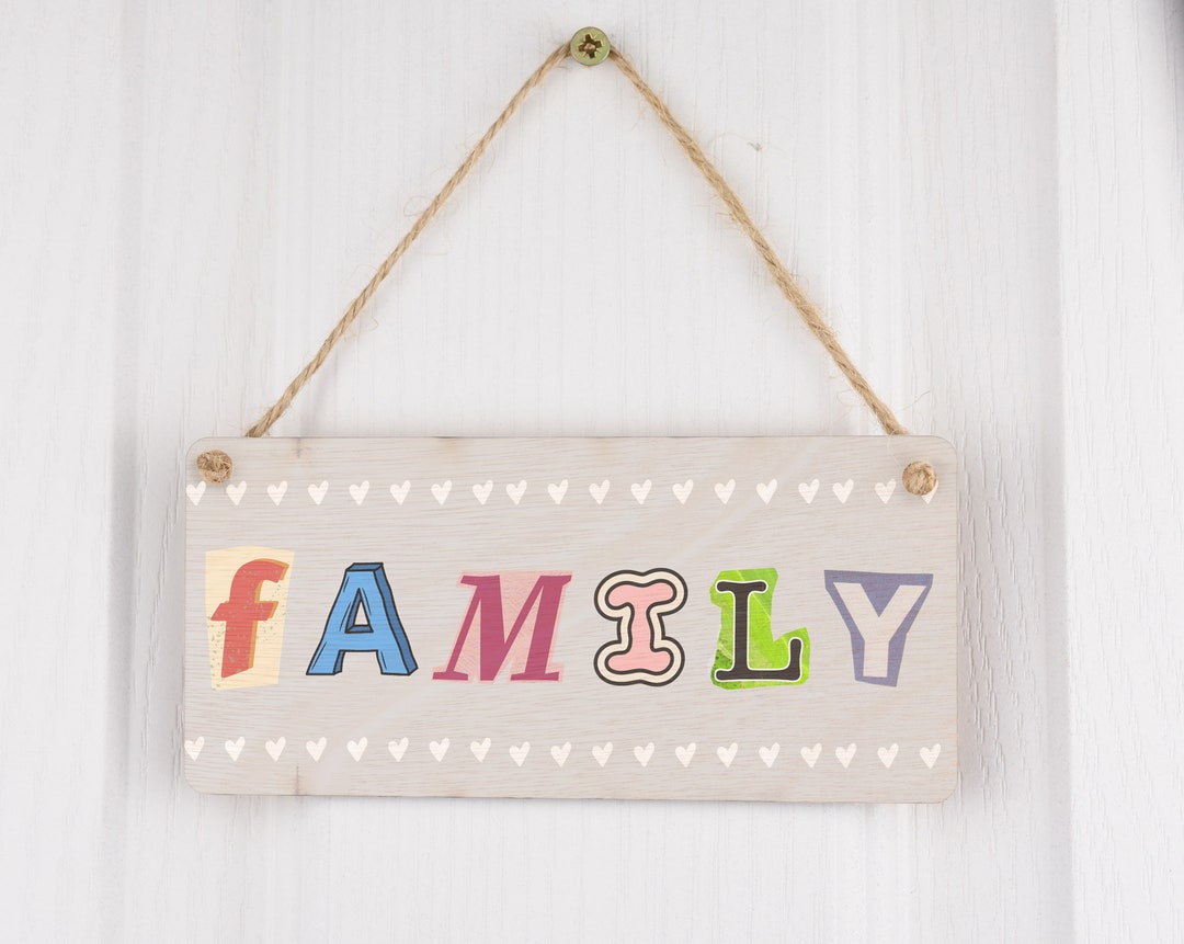 Family Display Sign Family – Modern Font Plywood Hanging Sign – Perfect for Family (smlsgn ...